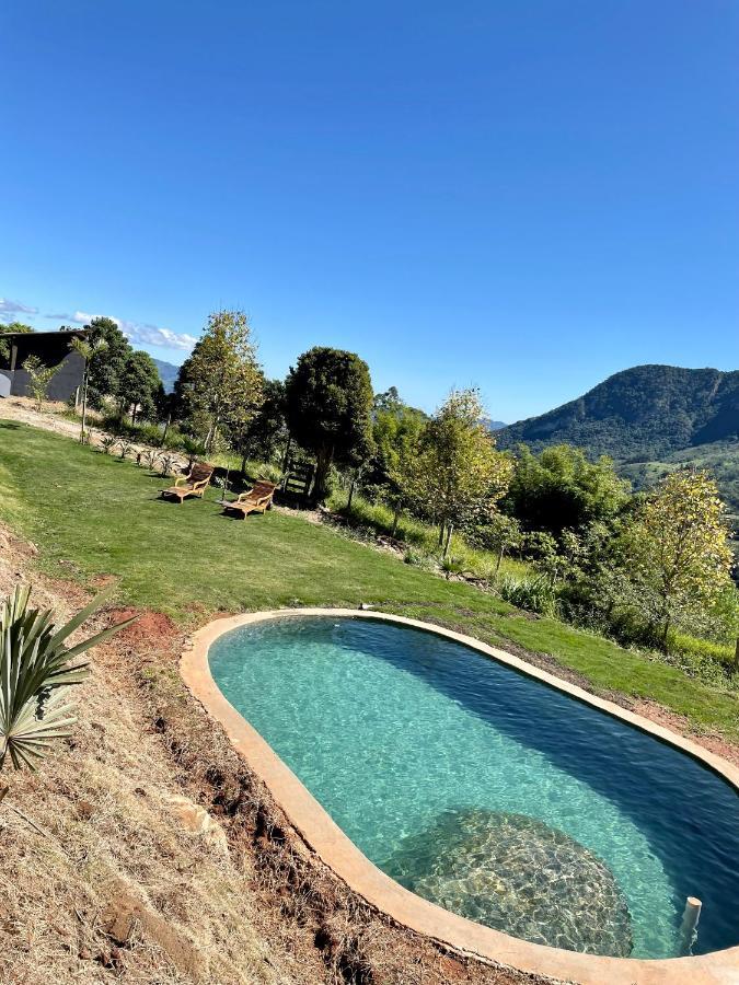 Rancho Do Paioleiro - Suites São Bento do Sapucaí Eksteriør billede