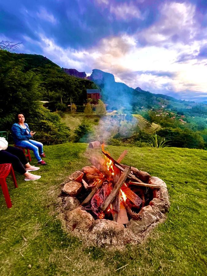 Rancho Do Paioleiro - Suites São Bento do Sapucaí Eksteriør billede