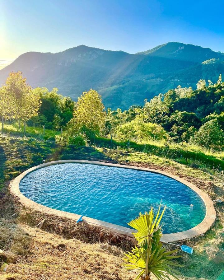 Rancho Do Paioleiro - Suites São Bento do Sapucaí Eksteriør billede